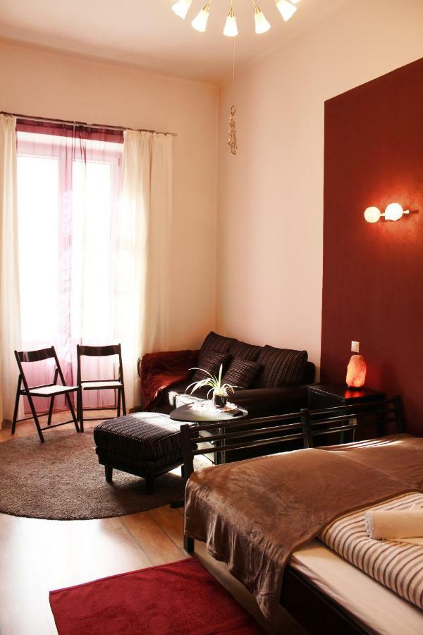 Yasmine Flat Lägenhet Budapest Exteriör bild
