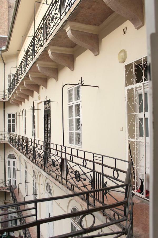 Yasmine Flat Lägenhet Budapest Exteriör bild